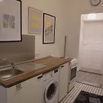 アパート Modernes Zuhause Im Zentrum Von Schoeneberg *