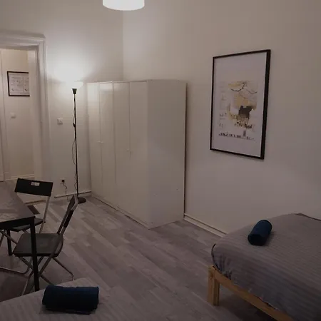 Apartment Modernes Zuhause Im Zentrum Von Schoeneberg *