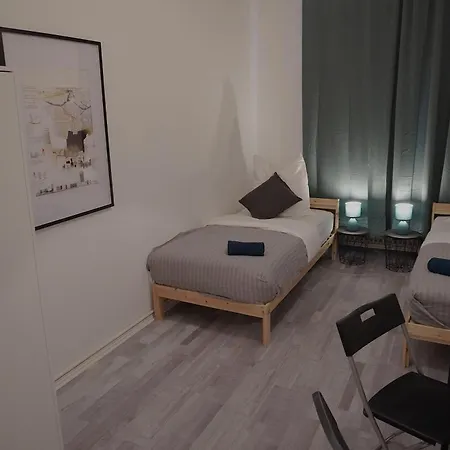Апартаменты Modernes Zuhause Im Zentrum Von Schoeneberg *