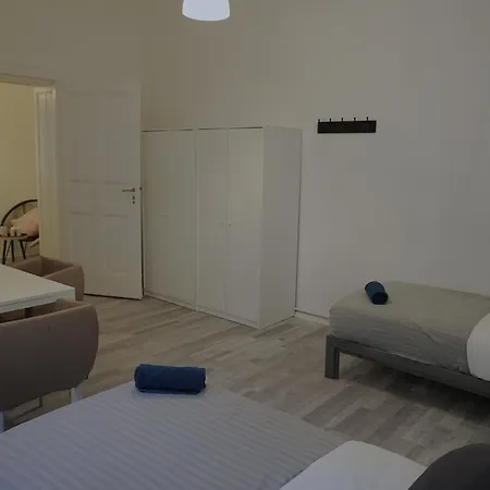 Modernes Zuhause Im Zentrum Von Schoeneberg * Берлин